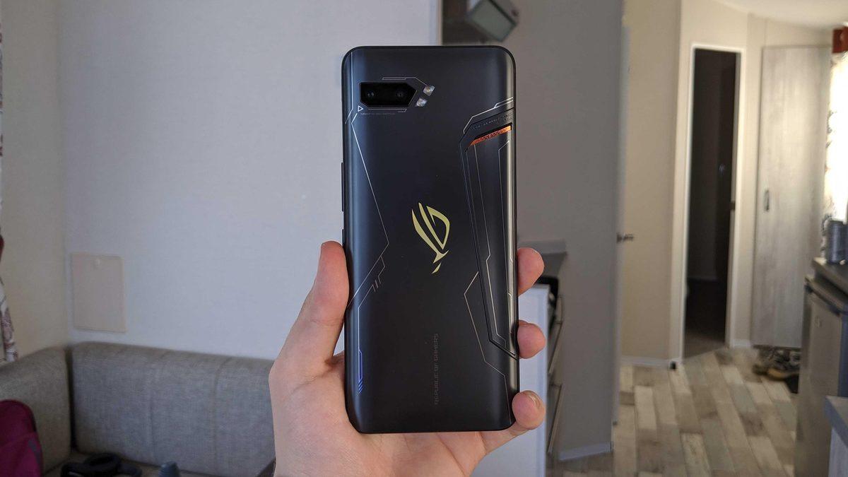 ASUS’un Oyun Bilgisayarlarını Kıskandıracak Oyuncu Telefonu ROG Phone 3 Tanıtıldı