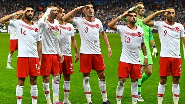 Türkiye’ye ’Asker Selamı’ Nedeniyle Soruşturma Başlatan UEFA’ya FIFA 2020’li Gönderme