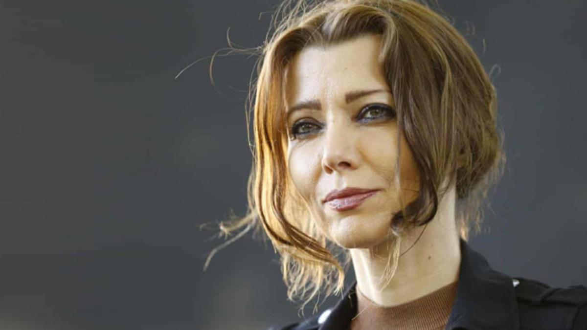 Ünlü Yazar Elif Şafak’ın Kitabı Aşk, Netflix Dizisi Olacak