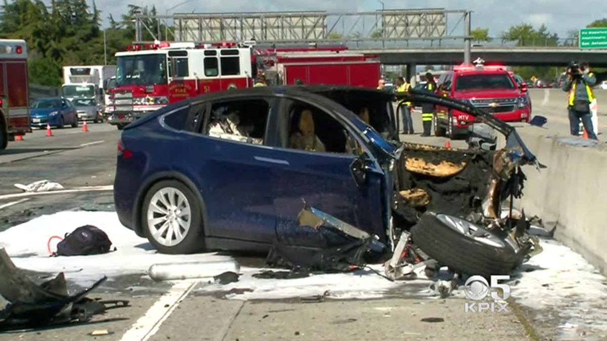 Tesla Arabaların Bugüne Kadar Geçirdiği 7 Otopilot Kazası