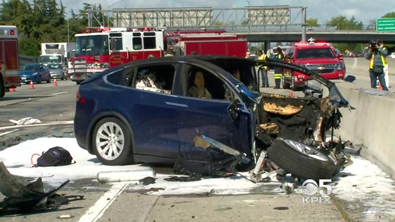 Tesla Arabaların Bugüne Kadar Geçirdiği 7 Otopilot Kazası