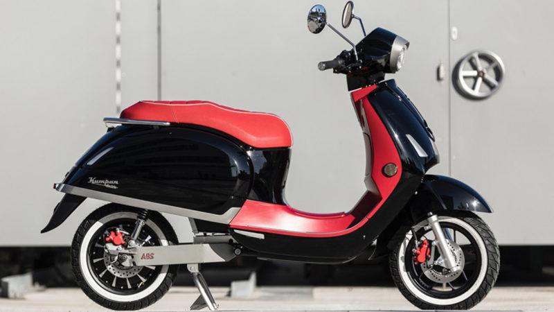 Kumpan’ın Saatte 100 Kilometre Hıza Ulaşabilen Elektrikli Scooter’ı Tanıtıldı