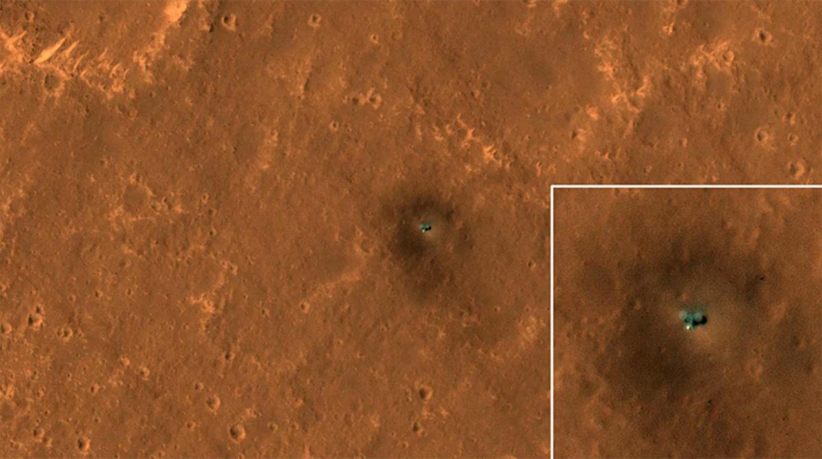 NASA’nın Uzay Aracı, Mars’ın Yüzeyindeki Araçların Fotoğraflarını Çekti