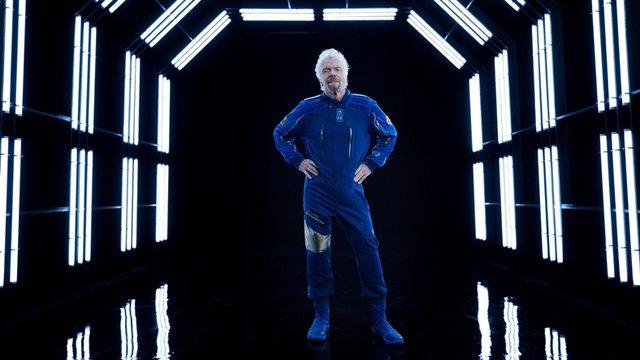 Under Armour ve Virgin Galactic, Dünyanın İlk Ticari Uzay Kıyafetini Tanıttı