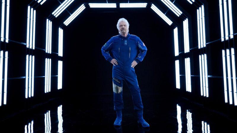 Under Armour ve Virgin Galactic, Dünyanın İlk Ticari Uzay Kıyafetini Tanıttı