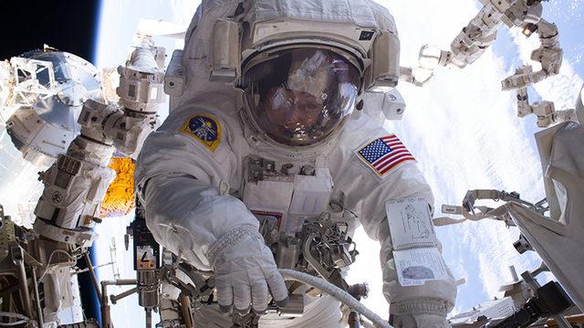 Tarihte İlk Kez İki Kadın Astronot Uzay Yürüyüşü Gerçekleştirdi