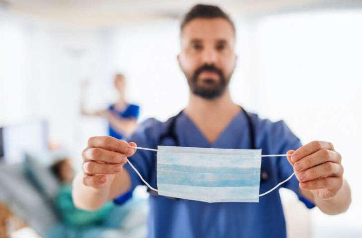 Maske Kullanımının COVID-19’un Yayılmasını Nasıl Önlediğini Gösteren Simülasyon