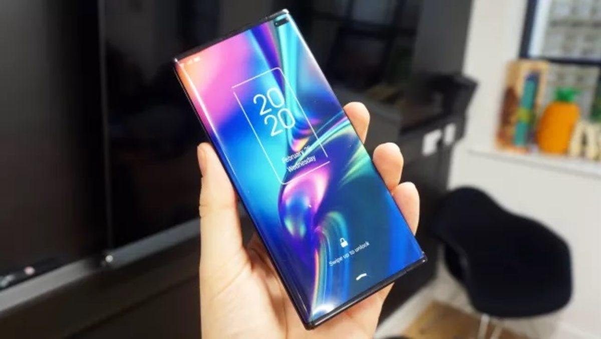 LG’nin ’B Project’ Adında Sarılabilir Ekranlı Bir Telefon Tanıtacağı Konuşuluyor