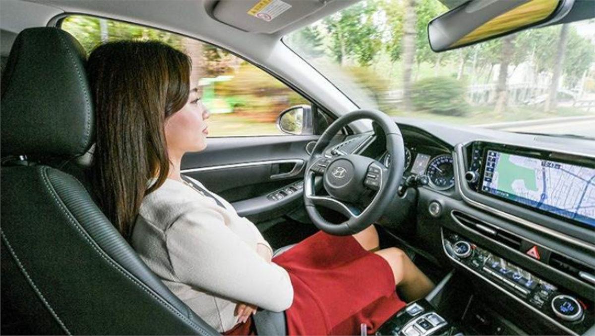 Hyundai, Sürücü Davranışlarını Öğrenen Bir Seyir Kontrol Sistemi Geliştiriyor