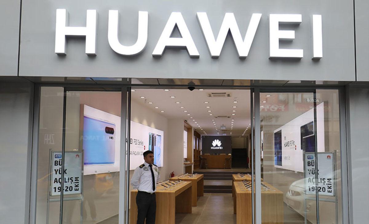 Huawei, İstanbul’daki Yeni Teknik Servisini Açtı