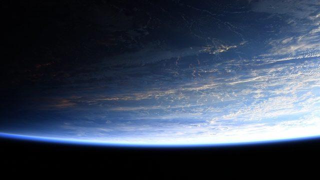 Düz Dünyacılar, Astronotun Paylaştığı Dünya Fotoğrafında Yıldızların Gözükmemesine Tepkili