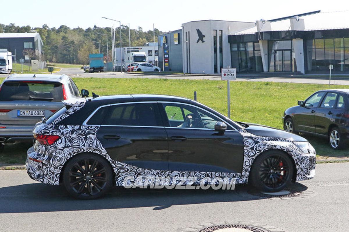 2021 Audi RS3, Nurburgring’de Kamuflajlarla Tur Attı