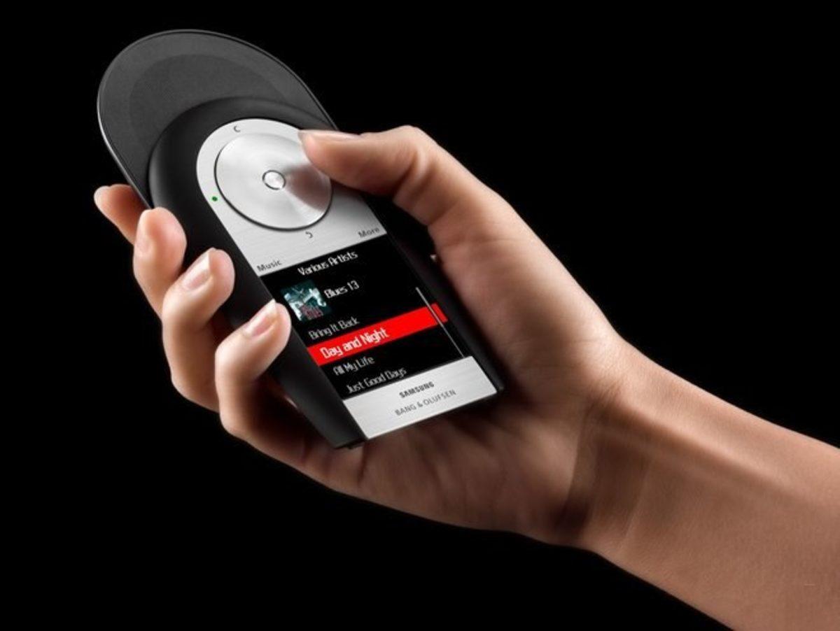 ’Keşke Görmeseydim’ Dedirtecek Kadar Garip Tasarımlı 20 Telefon