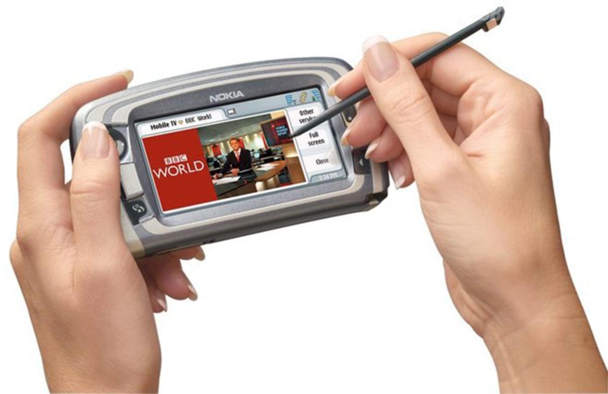 ’Keşke Görmeseydim’ Dedirtecek Kadar Garip Tasarımlı 20 Telefon