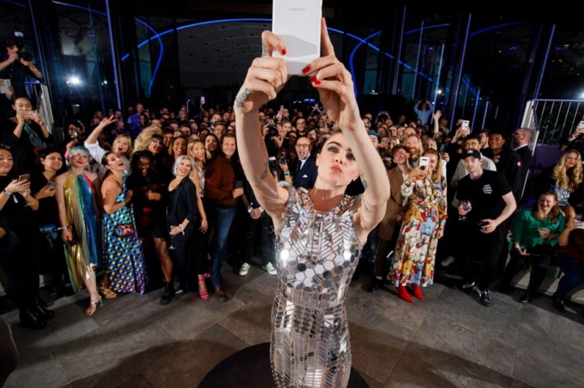 Samsung, SpaceSelfie Kampanyasının İlk Selfiesini Uzaya Gönderdi