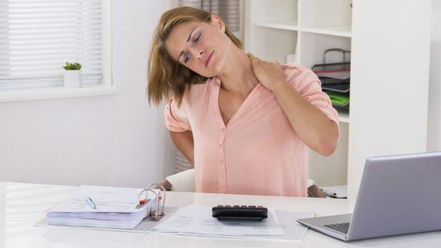 Boyun Ağrınızın Oturmanızla Hiçbir İlgisi Yok: İşte Asıl Sebebi