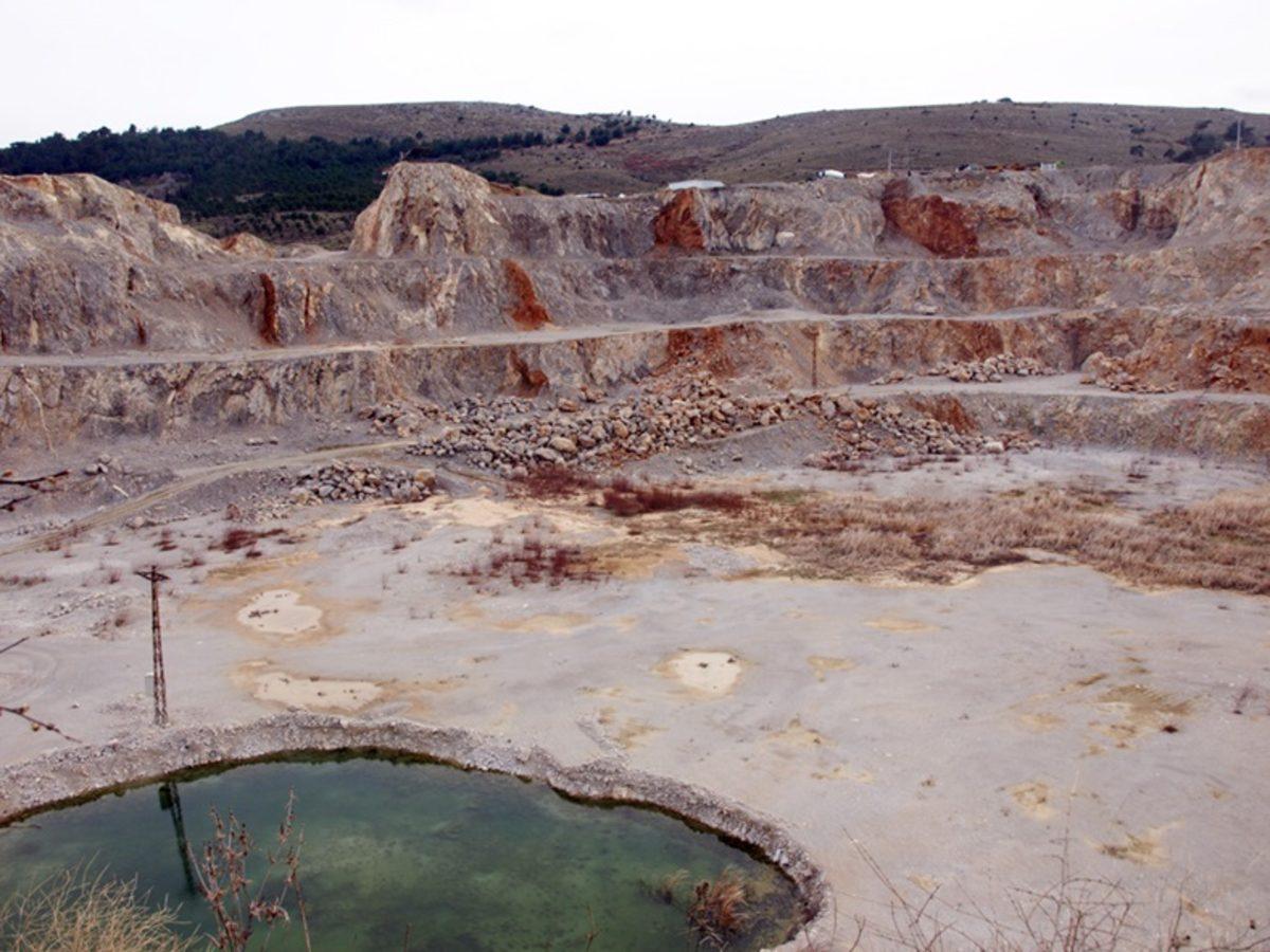 Afyon’da TikTok Videosu İçin Su Birikintisine Giren 17 Yaşındaki Genç, Hayatını Kaybetti