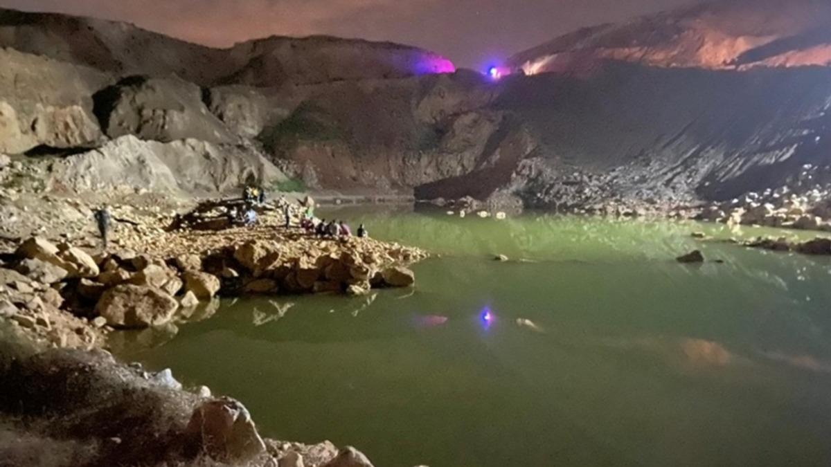 Afyon’da TikTok Videosu İçin Su Birikintisine Giren 17 Yaşındaki Genç, Hayatını Kaybetti