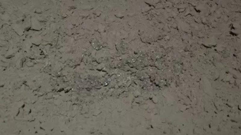 Bilim İnsanları, Ay’ın Karanlık Yüzündeki Gizemli Maddenin Sırrını Açıkladılar