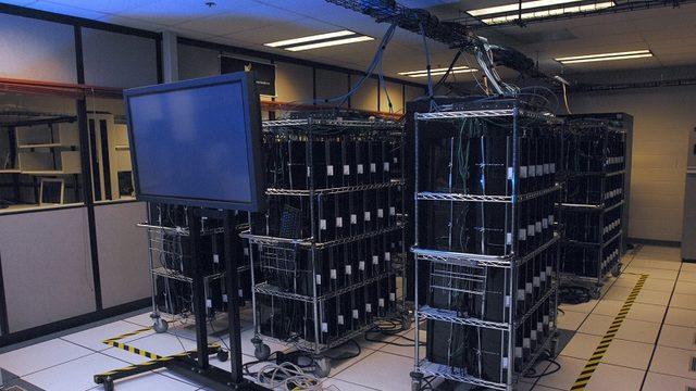 Laboratuvarın Süper Bilgisayarını Bitcoin Madenciliği İçin Kullanan Bilim İnsanı Tutuklandı