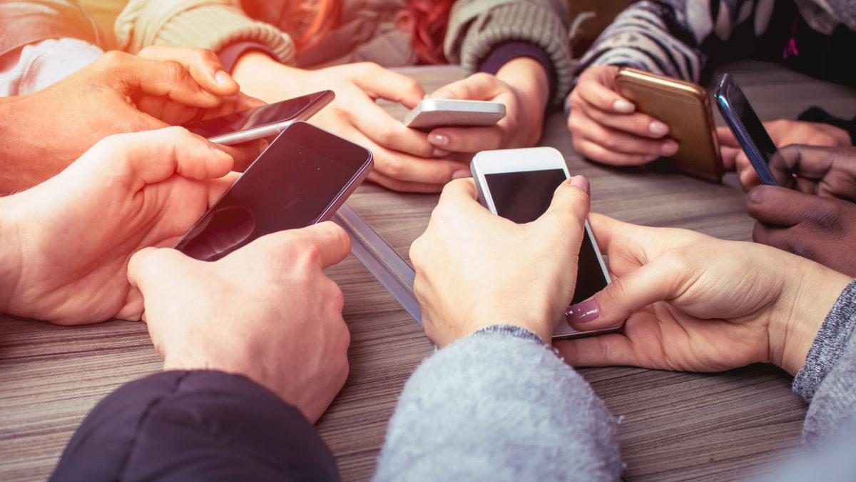 Replika Telefon Kullanmanın Tehlikeleri