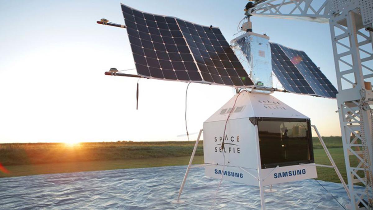 Samsung’un Uzaya Yolladığı SpaceSelfie Aracı, Bir Evin Arka Bahçesine Düştü