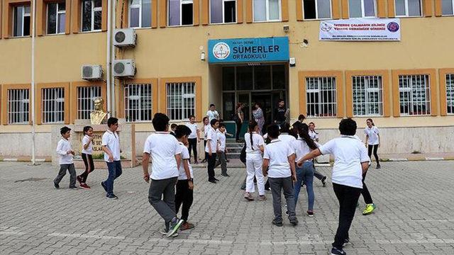 Milli Eğitim Bakanı Ziya Selçuk: Uzaktan Eğitime veya Seyrekleştirme Modeline Hazırız