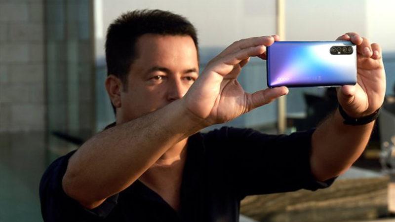 OPPO’nun Yeni Reklamında Acun Ilıcalı ve Kızları Yer Aldı