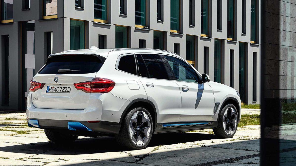 BMW, Elektrik Motorlu İlk Crossover Modeli iX3’ü Duyurdu