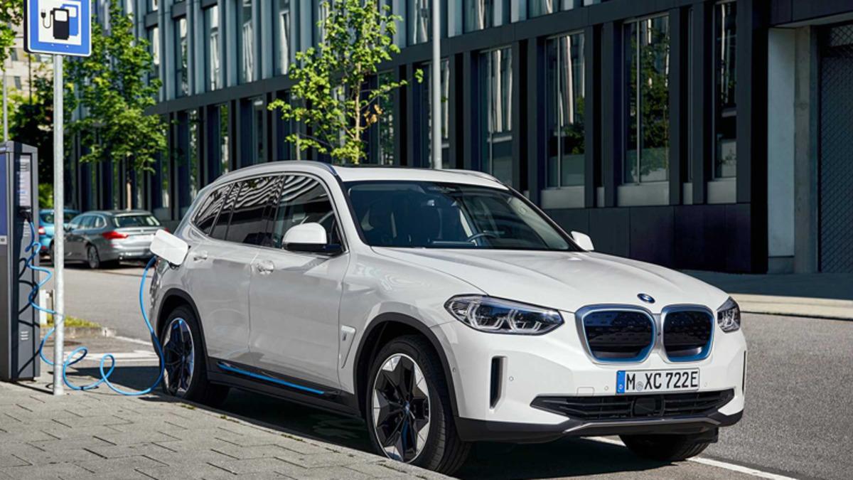 BMW, Elektrik Motorlu İlk Crossover Modeli iX3’ü Duyurdu