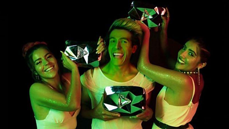 Meksikalı Üç Kardeş ’En Fazla YouTube Elmas Play Butonu Kazanan Aile’ Rekorunu Kırdı