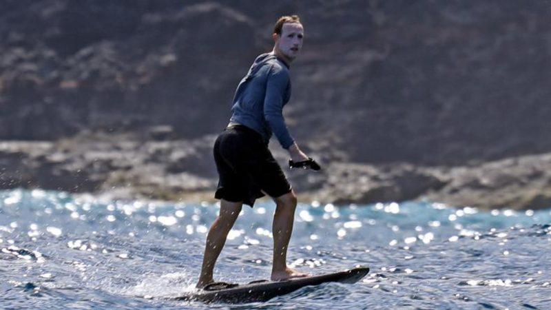 Mark Zuckerberg Güneş Kremini Fazla Kaçırınca Sosyal Medyanın Diline Düştü