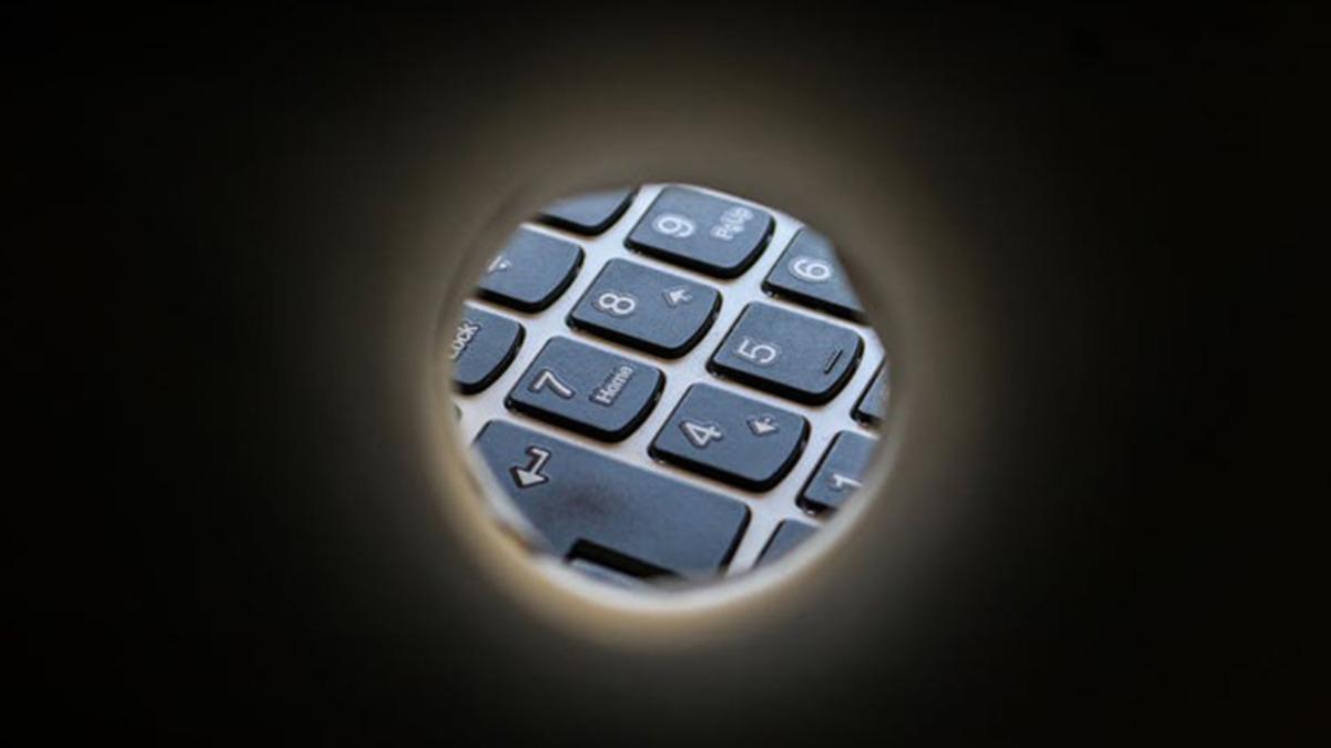 Hesap Makinesinin Yaptığı Yanlış İşlemi Fark Edebilir misiniz?