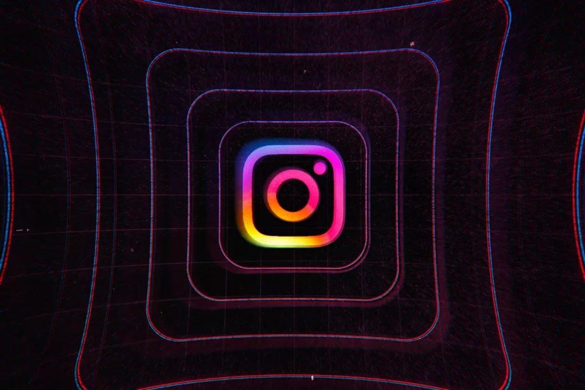 iOS 14 Cihazlarda Kamera Açık Uyarısına Neden Olan Instagram Hatası Bulundu