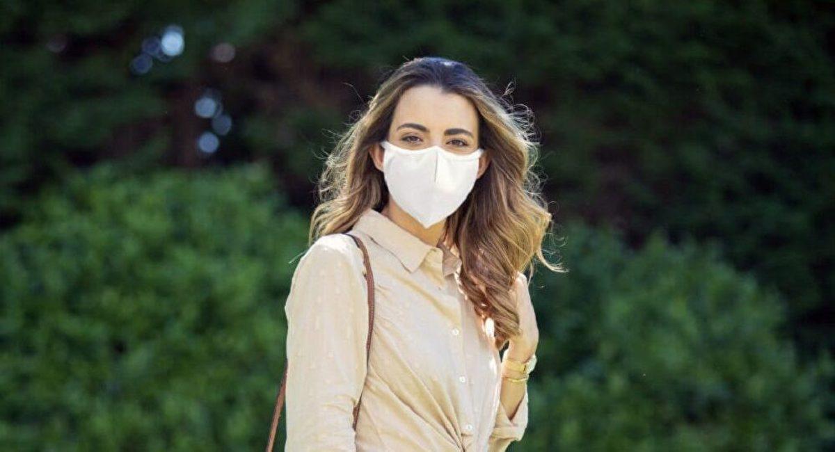 Portekiz’de Covid-19 Virüsünü Etkisizleştiren Maske Üretiliyor