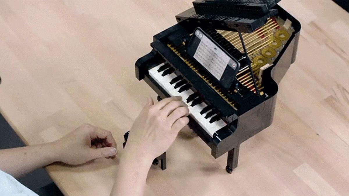 LEGO, Fiyatıyla Kafanıza Piyano Düşmüş Gibi Hissettirecek ‘Grand Piano’ Setini Tanıttı