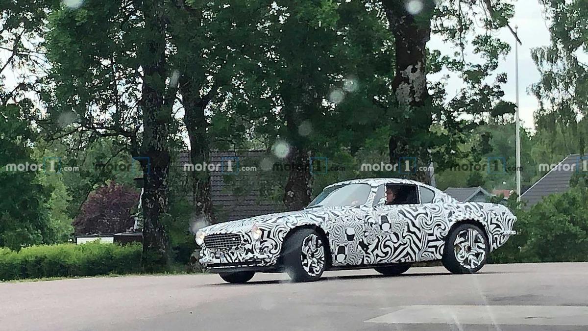 Volvo P1800’ün Elektrikli Versiyonuyla Geri Dönebileceğine Gösteren Fotoğraflar