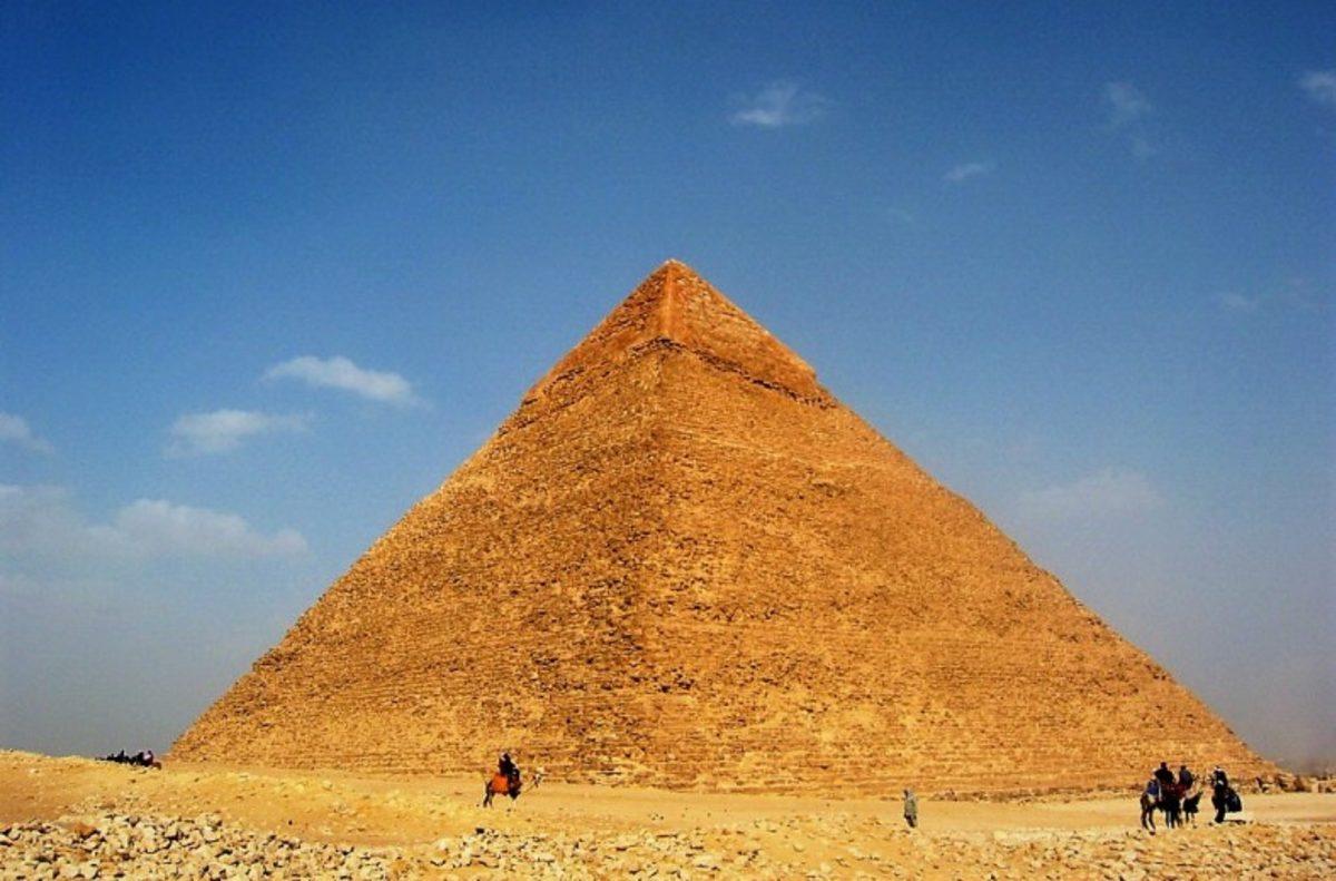 Mısır Piramitleri Hakkında Çözülemeyen Gizemler ve Yapılma Nedenleri