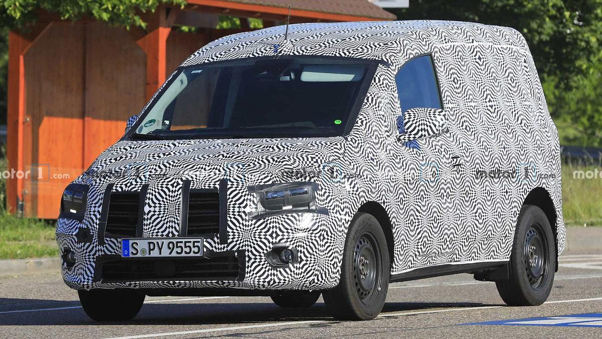 Mercedes-Benz, Yeni T-Serisi Otomobilini Tanıttı