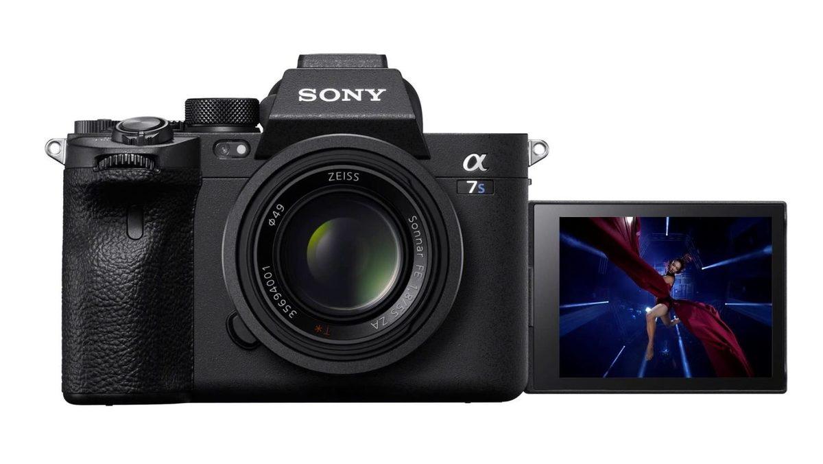 Sony A7SIII, Tam Çerçeve Aynasız Kamera Pazarının Kralı Olmaya Geliyor