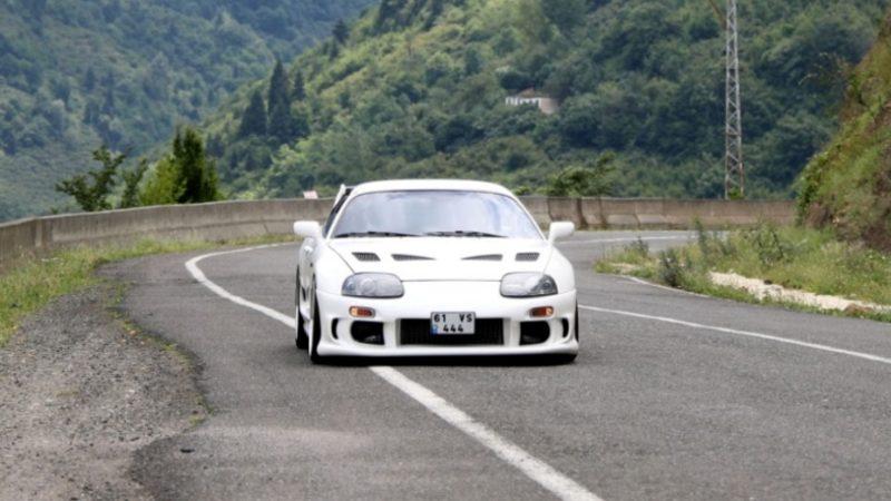 Trabzon’da 126 Bin TL’ye Alınan 1994 Toyota Supra, 700 Bin TL Masrafla 1200 Beygir Güce Ulaştı