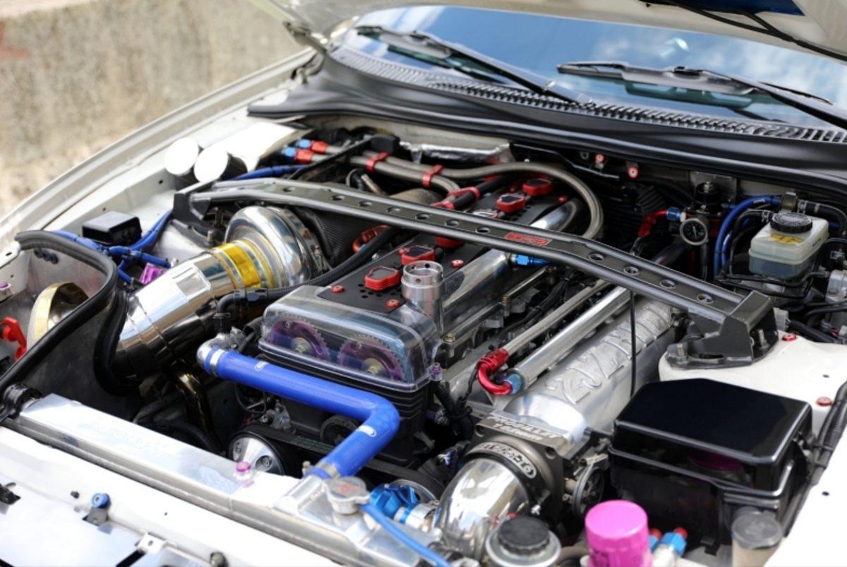 Trabzon’da 126 Bin TL’ye Alınan 1994 Toyota Supra, 700 Bin TL Masrafla 1200 Beygir Güce Ulaştı