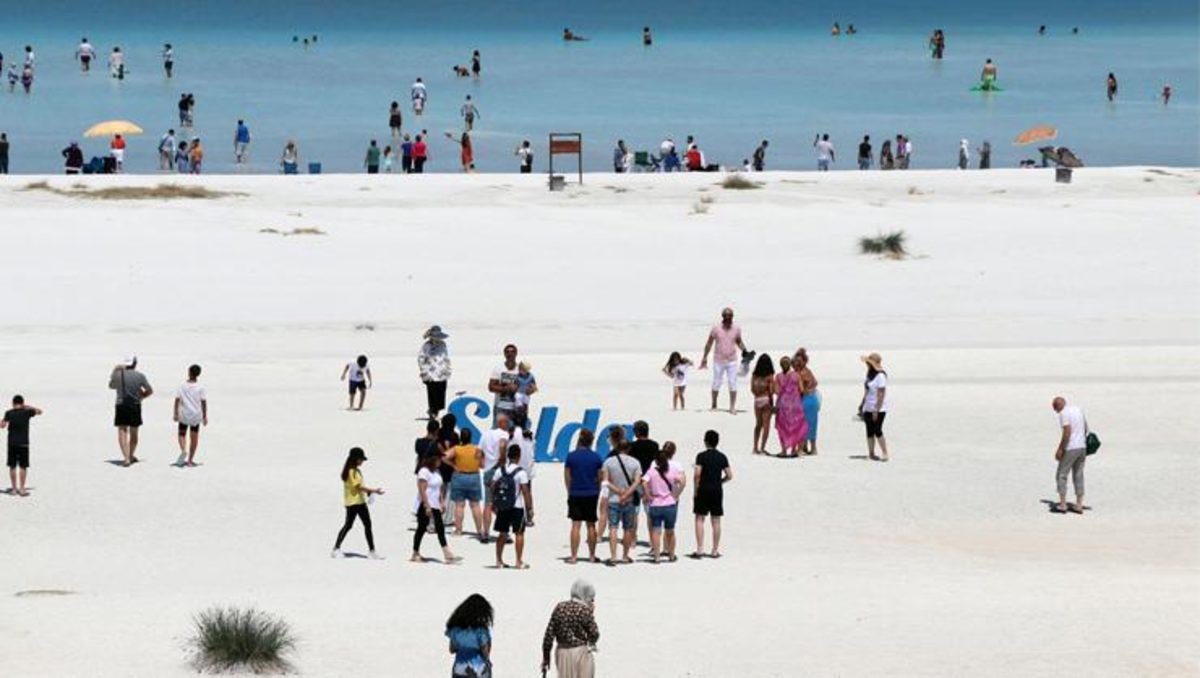 NASA’nın Paylaşımı Sonrası Salda Gölü Ziyaretçi Akınına Uğradı