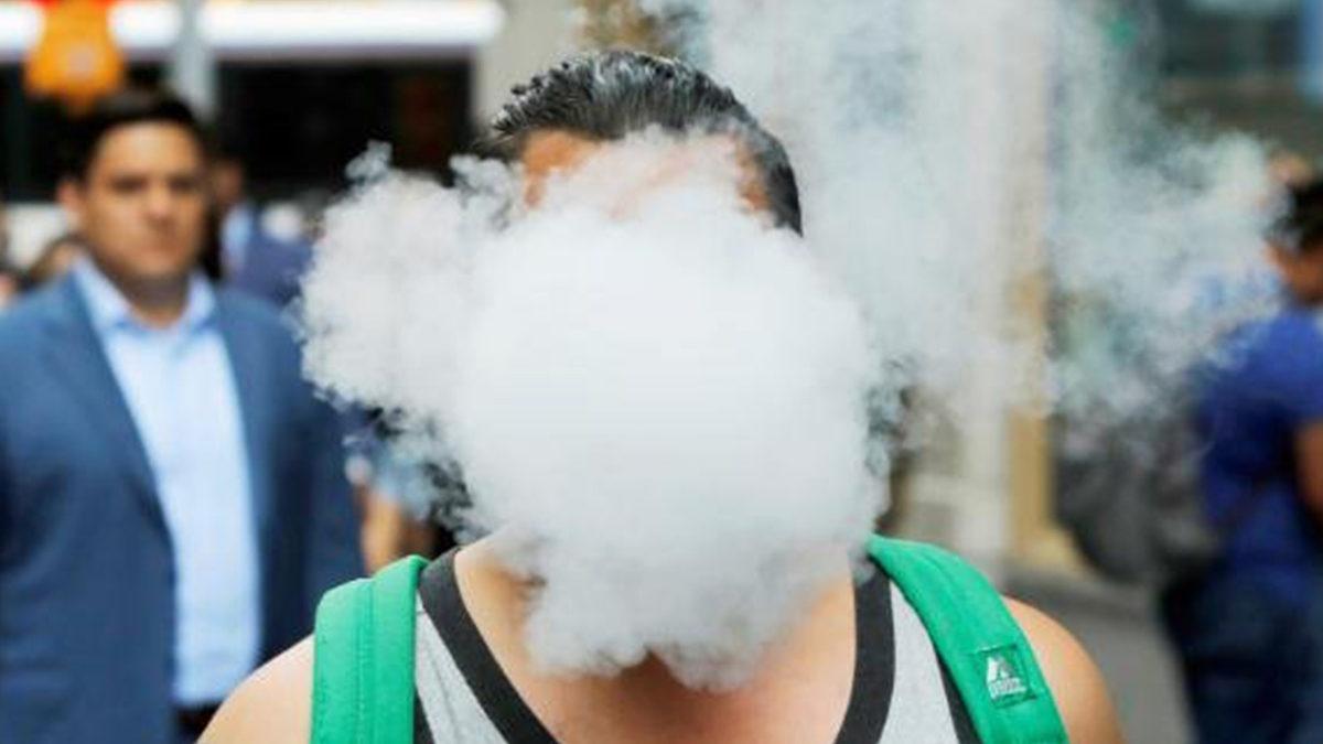 Yalnızca Beş Ay Elektronik Sigara İçen Genç Ölümle Burun Buruna Geldi