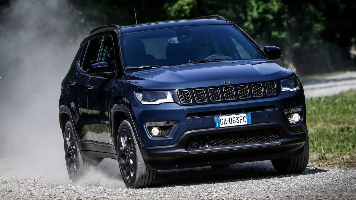 Jeep Compass, Yenilenen Modelleri ile Türkiye’de Satışa Çıktı: İşte Fiyatı