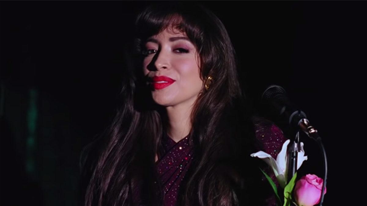 Netflix, Biyografi Temalı ‘Selena’ Dizisinden İlk Fragmanı Paylaştı