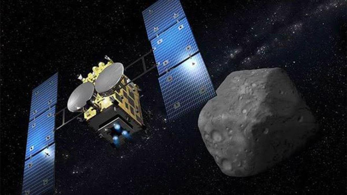 Japonya’nın Uzay Sondası, Bir Asteroit Parçası ile Dünya’ya Dönüyor