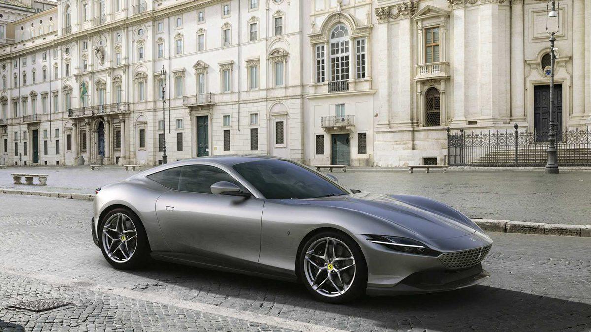 Ferrari’nin 612 Beygir Gücündeki Yeni Aracı ’Roma’ Tanıtıldı