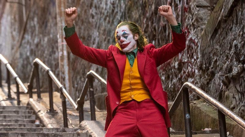 Bir Hayranı, Joker’in Unutulmaz Merdiven Performansını Gizli Gizli Videoya Almış