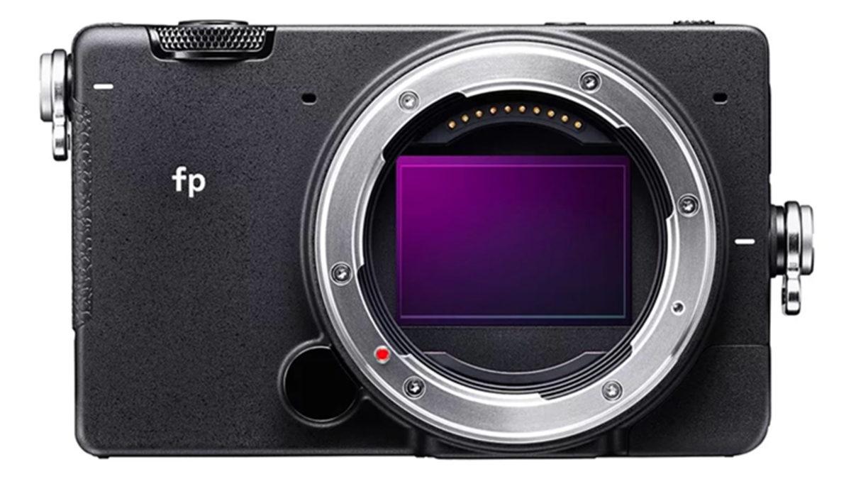 Dünyanın En Küçük ve En Hafif Aynasız Fotoğraf Makinesi Sigma FP, Tasarım Ödülü Kazandı